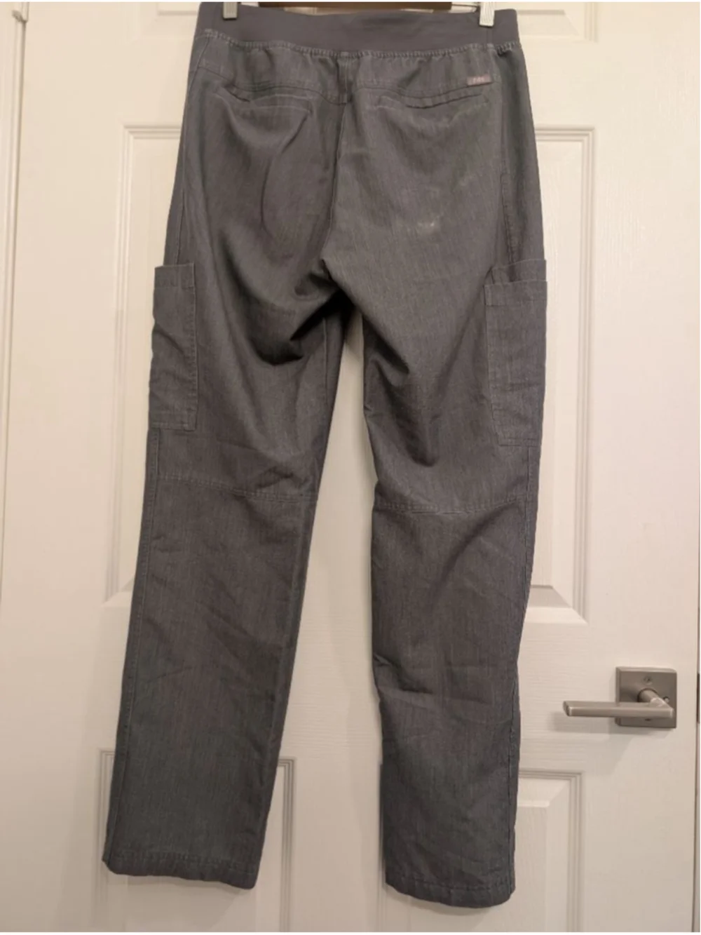 Men's FIGS Gray Technical Collection Straight Leg Scrub Pants M Graphite Grey
